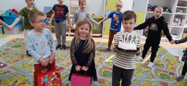 Misie świętują urodziny Michalinki i Mikołajków