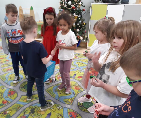 Igorek świętuje 6. urodziny.