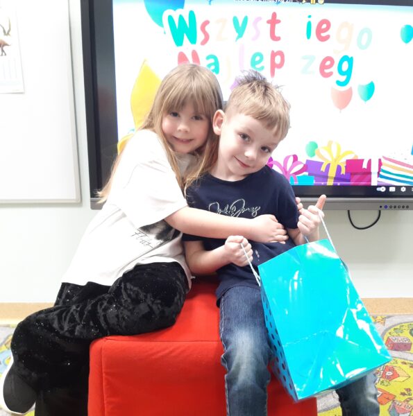 Pamiątkowe zdjęcie Igorka i Gabrysi.