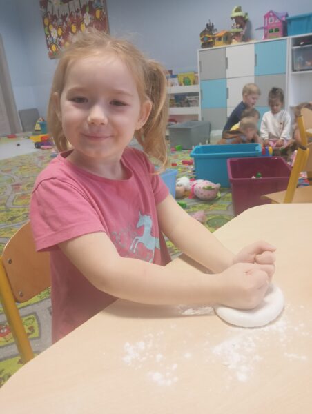 Marcela ugniata ciasto na ozdoby