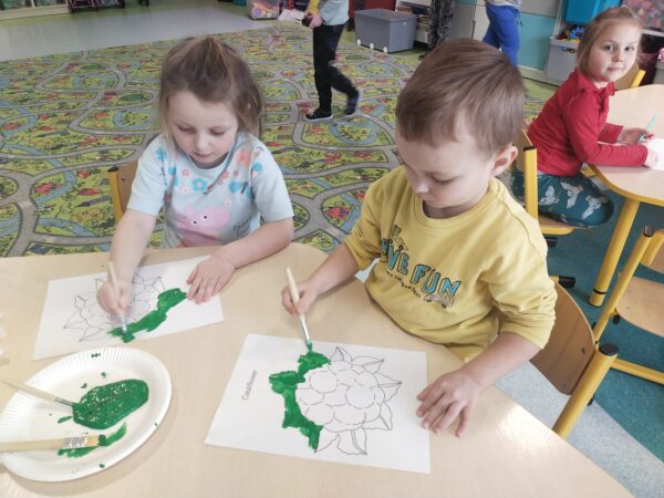 Pszczółki pracują w skupieniu