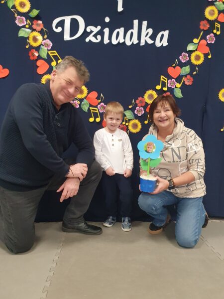 Tymek z dziadkami