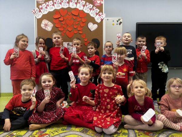 Zdjęcie grupowe w dniu Walentynek