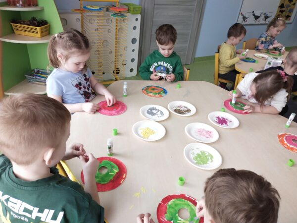 Pszczółki wybierają ulubione posypki