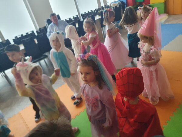 Bal karnawałowy u Motylków