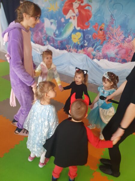 Bal karnawałowy u Motylków