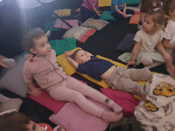 Motylki w planetarium