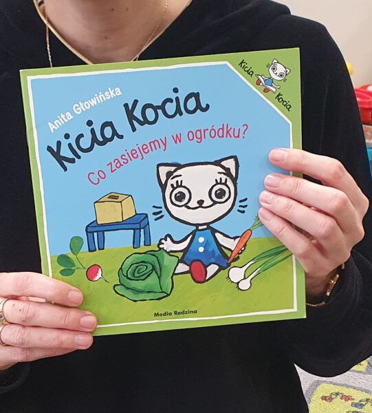 Motylki zakładają ogródek.