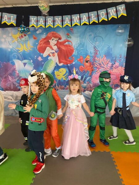 Zabawy ruchowe podczas balu