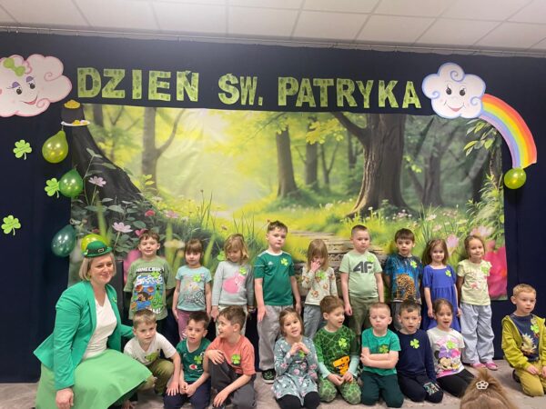 Jeżyki wraz z innym grupami świętują Dzień św. Patryka
