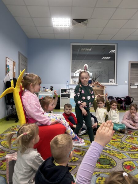 Ewunia składa życzenia urodzinowe Nelci