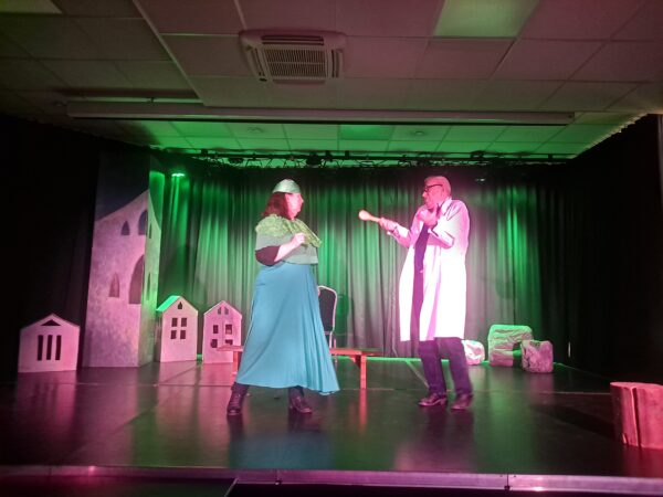 Etiuda sceniczna Teatru Słowa „Baw się w teatr”