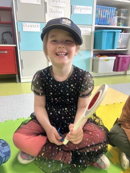 Poznajemy atrybuty zawodu policjanta