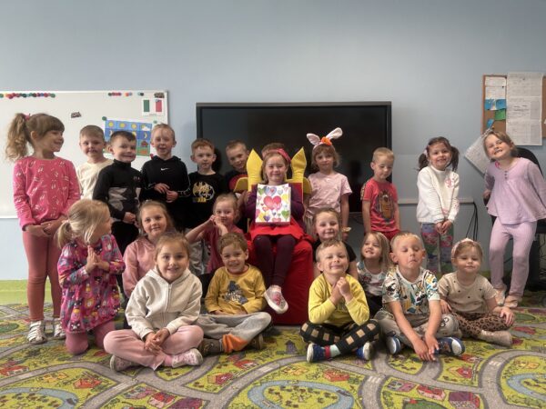 Pszczółki świętują urodziny Marceli