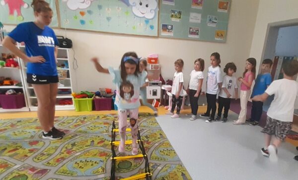 Misie świętują Dzień Dziecka razem ze studentami Akademii Wychowania Fizycznego.