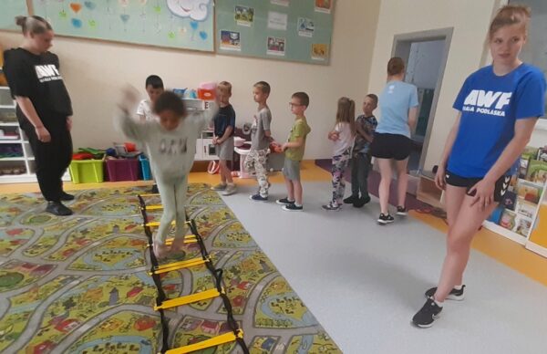 Misie świętują Dzień Dziecka razem ze studentami Akademii Wychowania Fizycznego.