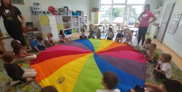 Misie świętują Dzień Dziecka razem ze studentami Akademii Wychowania Fizycznego.