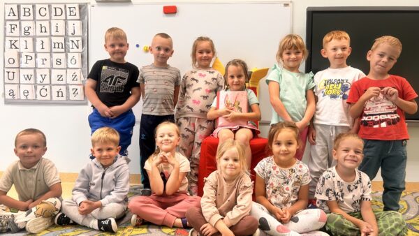 Zdjęcie grupowe w dniu urodzin Ali