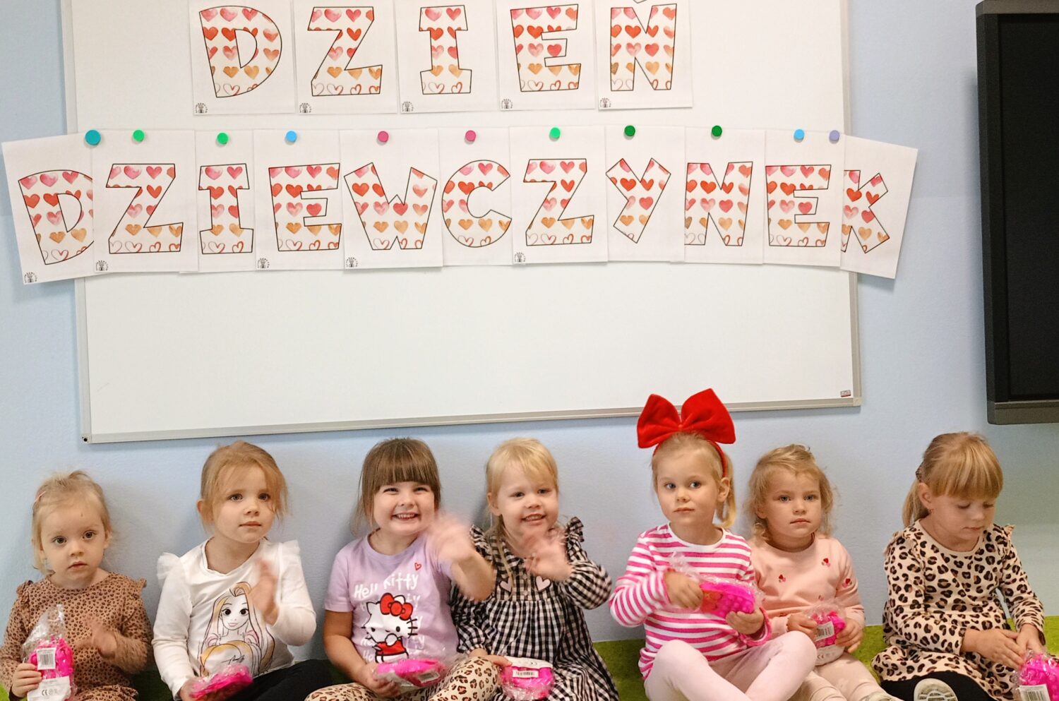 Pamiątkowe zdjęcie Misiowych dziewczynek.