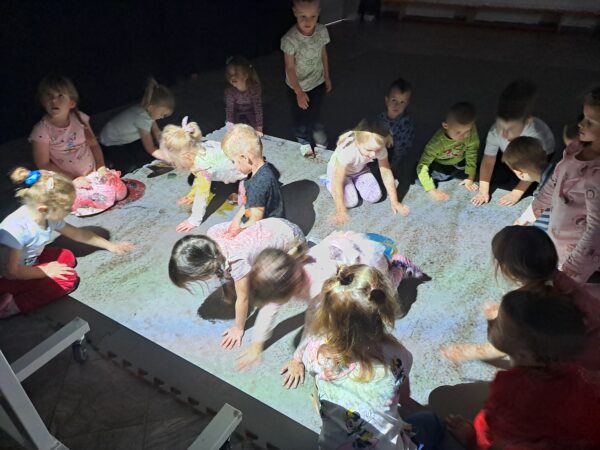 Dywan multimedialny.