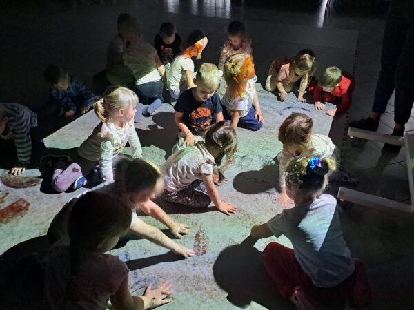 Dywan multimedialny.