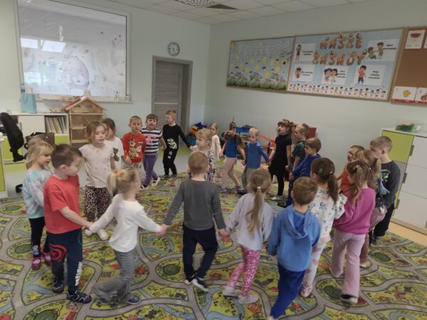 Wspólna zabawa przy muzyce