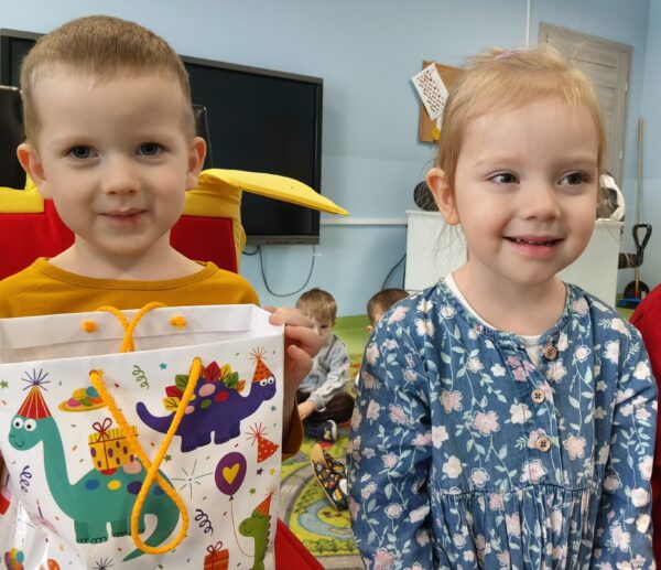 Szymonek świętuje 4. urodzinki.