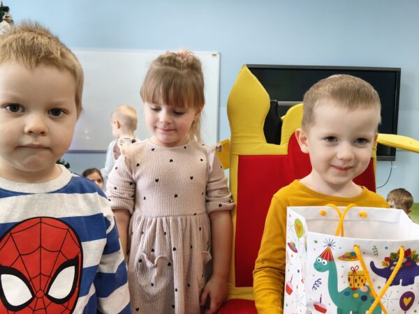 Szymonek świętuje 4. urodzinki.