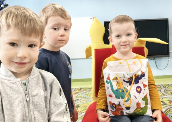 Szymonek świętuje 4. urodzinki.